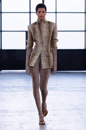 IPA88972530 - Milan, Milan Women™s Fashion Week Spring Summer 2027 - Women™s Fashion, Spring Summer 2027 - Elisabetta Franchi fashion show - fashion show - Pictured: model  Copyright: xCinziaxCamelax xx IPA88972530