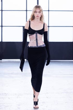IPA88972608 - Milan, Milan Women™s Fashion Week Spring Summer 2027 - Women™s Fashion, Spring Summer 2027 - Elisabetta Franchi fashion show - fashion show - Pictured: model  Copyright: xCinziaxCamelax xx IPA88972608