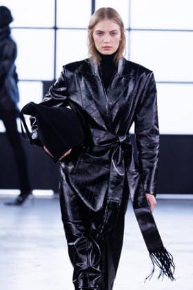 IPA88972900 - Milan, Milan Women™s Fashion Week Spring Summer 2027 - Women™s Fashion, Spring Summer 2027 - Elisabetta Franchi fashion show - fashion show - Pictured: model  Copyright: xCinziaxCamelax xx IPA88972900