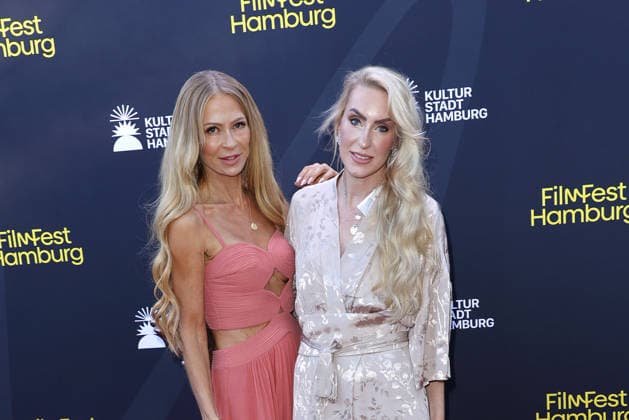 Jenny Elvers and Juliane Golbs at the premiere of *Nachtschicht: Sterben verboten* on ZDF on September 25, 2026, at Cinemaxx as part of the 34th Film Festival in Hamburg Jenny Elvers and Juliane Golbs attend the premiere of *Nachtschicht: Sterben verboten* on September 25, 2026 as part of the 34th Film Festival in Hamburg, Germany. Nachtschicht film premiere at the 3