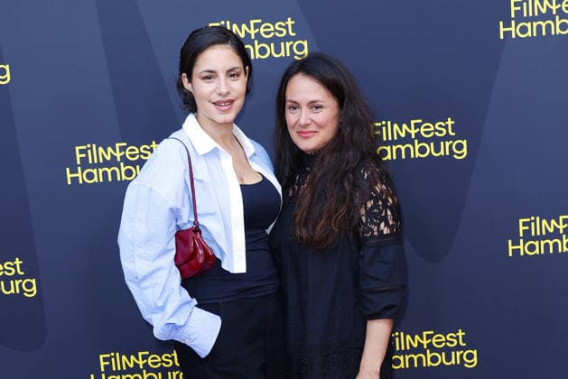 Almila Bagriacik and Idil Uener attend the premiere of *Nachtschicht: Sterben verboten* on September 25, 2026, during the 34th Film Festival in Hamburg, Germany. *Nachtschicht* premiere during the 34th Film Festival in Hamburg, Germany