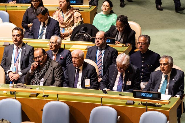 NY: UN General Assembly debates on day 4 Pakistan delegation attends as Prime Minister of Pakistan Muhammad Shehbaz Sharif speaks during General Debates on day 4 of UN General Assembly 81 at UN headquarters in New York, NY on September 25, 2026. United States Copyright: LevxRadin