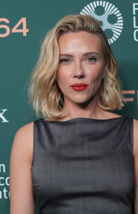 September 25, 2026, New York, Ny, USA: SCARLETT JOHANSSON attends the Paper Tiger Premiere at the 64th Annual New York Film Festival at Film at Lincoln Center, .Alice Tully Hall, NYC.September 25, 2026. . Paper Tiger Premiere at the 64th Annual New York Film Festival at Film at Lincoln Center, .Alice Tully Hall, NYC.September 25, 2026. . Paper Tiger Premiere at NYFF64, .Alice Tully Hall, NYC.September 25, 2026. New York USA - ZUMAms4_ 20260925_faf_ms4_013 Copyright: xSoniaxMoskowitzxGordonx