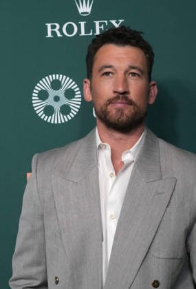 September 25, 2026, New York, Ny, USA: MILES TELLER attends the Paper Tiger Premiere at the 64th Annual New York Film Festival at Film at Lincoln Center, .Alice Tully Hall, NYC.September 25, 2026. . SCARLETT JOHANSSON attends the Paper Tiger Premiere at the 64th Annual New York Film Festival at Film at Lincoln Center, .Alice Tully Hall, NYC.September 25, 2026. . Paper Tiger Premiere at the 64th Annual New York Film Festival at Film at Lincoln Center, .Alice Tully Hall, NYC.September 25, 2026. . Paper Tiger Premiere at NYFF64, .Alice Tully Hall, NYC.September 25, 2026. New York USA - ZUMAms4_ 20260925_faf_ms4_023 Copyright: xSoniaxMoskowitzxGordonx