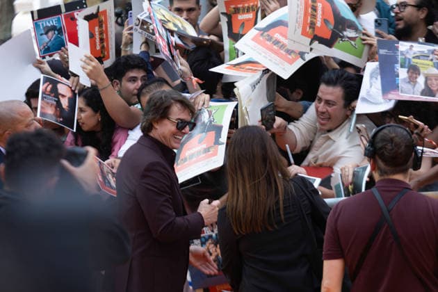 September 25, 2026, Mexico City, Mexico: US actor TOM CRUISE and Mexican filmmaker ALEJANDRO GONZALEZ INARRITU present Digger in Mexico City during an event with media and fans at Parque Toreo. The film, starring CRUISE and directed by INARRITU, marks their first collaboration and brought the cast together with press and audiences. Mexico City Mexico - ZUMAl178 20260925_znp_l178_008 Copyright: xCristianxLeyvax
