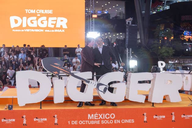 September 25, 2026, Mexico City, Mexico: US actor TOM CRUISE and Mexican filmmaker ALEJANDRO GONZALEZ INARRITU present Digger in Mexico City during an event with media and fans at Parque Toreo. The film, starring CRUISE and directed by INARRITU, marks their first collaboration and brought the cast together with press and audiences. Mexico City Mexico - ZUMAl178 20260925_znp_l178_086 Copyright: xCristianxLeyvax