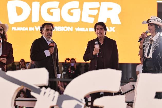 September 25, 2026, Ciudad De Mexico, Ciudad De Mexico, Mexico: TO - 45249 - Mexico City - 09 25 2026 - El actor Tom Cruise and the director, Alejandro Gonzalez Inarritu, during the red carpet of the movie - Digger -, at Parque Plaza Toreo, in Mexico City. Clasos photo Ciudad De Mexico Mexico - ZUMAcs4_ 20260925_faa_cs4_104 Copyright: xAlfonsoxManzanox