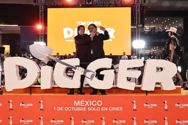 September 25, 2026, Ciudad De Mexico, Ciudad De Mexico, Mexico: TO - 45249 - Mexico City - 09 25 2026 - El actor Tom Cruise and the director, Alejandro Gonzalez Inarritu, during the red carpet of the movie - Digger -, at Parque Plaza Toreo, in Mexico City. Clasos photo Ciudad De Mexico Mexico - ZUMAcs4_ 20260925_faa_cs4_164 Copyright: xAlfonsoxManzanox