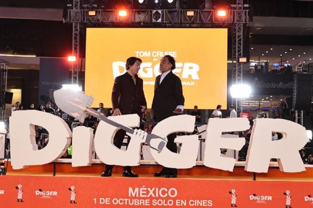 September 25, 2026, Ciudad De Mexico, Ciudad De Mexico, Mexico: TO - 45249 - Mexico City - 09 25 2026 - El actor Tom Cruise and the director, Alejandro Gonzalez Inarritu, during the red carpet of the movie - Digger -, at Parque Plaza Toreo, in Mexico City. Clasos photo Ciudad De Mexico Mexico - ZUMAcs4_ 20260925_faa_cs4_154 Copyright: xAlfonsoxManzanox