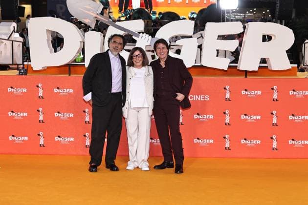 September 25, 2026, Ciudad De Mexico, Ciudad De Mexico, Mexico: TO - 45249 - Mexico City - 09 25 2026 - The director, Alejandro Gonzalez Inarritu, Sabina Berman and the actor Tom Cruise , during the red carpet of the movie - Digger -, at Parque Plaza Toreo, in Mexico City. Clasos photo Ciudad De Mexico Mexico - ZUMAcs4_ 20260925_faa_cs4_128 Copyright: xAlfonsoxManzanox
