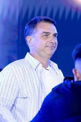 RECORD DATE NOT STATED Flavio Bolsonaro and Tarcisio de Freitas participate in the Jaguariuna rodeo in Sao Paulo. Jaguariuna (SP), 09 25 2026 2026 elections rodeo Presidential candidate Flavio Bolsonaro (PL) and the governor of Sao Paulo, Tarcisio de Freitas (Republicanos), participate in the Jaguariuna Rodeo Festival, this Friday (25), in Jaguariuna, in the interior of Sao Paulo. They are accompanied by the candidates for the Senate for Sao Paulo Andre do Prado (PL) and Guilherme Derrite (PP).(Foto: Leco Viana Thenews2 imago images) Flavio Bolsonaro and Tarcisio de Freitas participate in the Jaguariuna rodeo in Sao Paulo.  Copyright: xLecoxVianax