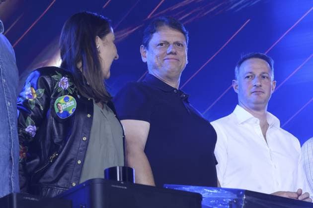 RECORD DATE NOT STATED Flavio Bolsonaro and Tarcisio de Freitas participate in the Jaguariuna rodeo in Sao Paulo. Jaguariuna (SP), 09 25 2026 2026 elections rodeo Presidential candidate Flavio Bolsonaro (PL) and the governor of Sao Paulo, Tarcisio de Freitas (Republicanos), participate in the Jaguariuna Rodeo Festival, this Friday (25), in Jaguariuna, in the interior of Sao Paulo. They are accompanied by the candidates for the Senate for Sao Paulo Andre do Prado (PL) and Guilherme Derrite (PP).(Foto: Leco Viana Thenews2 imago images) Flavio Bolsonaro and Tarcisio de Freitas participate in the Jaguariuna rodeo in Sao Paulo.  Copyright: xLecoxVianax