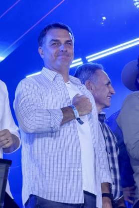 RECORD DATE NOT STATED Flavio Bolsonaro and Tarcisio de Freitas participate in the Jaguariuna rodeo in Sao Paulo. Jaguariuna (SP), 09 25 2026 2026 elections rodeo Presidential candidate Flavio Bolsonaro (PL) and the governor of Sao Paulo, Tarcisio de Freitas (Republicanos), participate in the Jaguariuna Rodeo Festival, this Friday (25), in Jaguariuna, in the interior of Sao Paulo. They are accompanied by the candidates for the Senate for Sao Paulo Andre do Prado (PL) and Guilherme Derrite (PP).(Foto: Leco Viana Thenews2 imago images) Flavio Bolsonaro and Tarcisio de Freitas participate in the Jaguariuna rodeo in Sao Paulo.  Copyright: xLecoxVianax