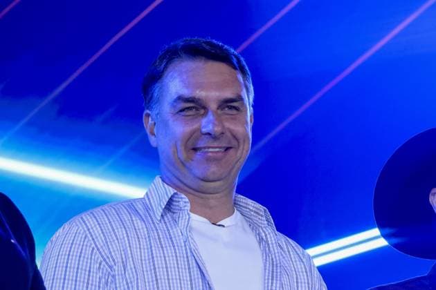 RECORD DATE NOT STATED Flavio Bolsonaro and Tarcisio de Freitas participate in the Jaguariuna rodeo in Sao Paulo. Jaguariuna (SP), 09 25 2026 2026 elections rodeo Presidential candidate Flavio Bolsonaro (PL) and the governor of Sao Paulo, Tarcisio de Freitas (Republicanos), participate in the Jaguariuna Rodeo Festival, this Friday (25), in Jaguariuna, in the interior of Sao Paulo. They are accompanied by the candidates for the Senate for Sao Paulo Andre do Prado (PL) and Guilherme Derrite (PP).(Foto: Leco Viana Thenews2 imago images) Flavio Bolsonaro and Tarcisio de Freitas participate in the Jaguariuna rodeo in Sao Paulo.  Copyright: xLecoxVianax