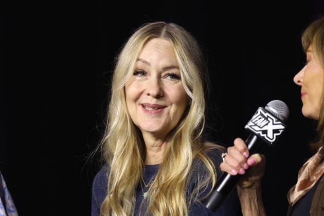 September 25, 2026, Salt Lake City, Utah, USA: Voice actress LINDA LARKIN speaks at the 2026 FanX Salt Lake City at the Salt Palace Convention Center. Salt Lake City USA  - ZUMAg247 20260925_znp_g247_068 Copyright: xGagexSkidmorex