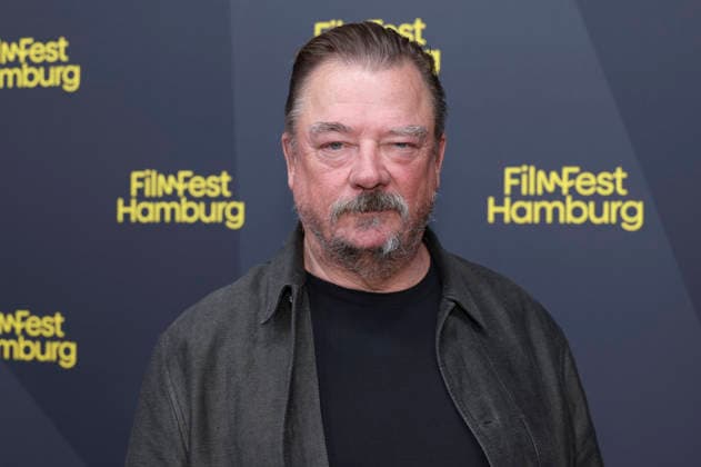 Peter Kurth at the premiere of the ARD series *Friesenjunkies* at the 34th Hamburg Film Festival 2026 at Cinemaxx Dammtor in Hamburg, September 25, 2026 Foto:xgbrcix xFuturexImagex friesenjunkies_6910