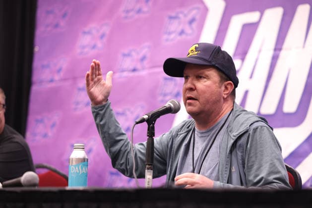 September 25, 2026, Salt Lake City, Utah, USA: Actor NICK SWARDSON speaks at the 2026 FanX Salt Lake City at the Salt Palace Convention Center. Salt Lake City USA  - ZUMAg247 20260925_znp_g247_074 Copyright: xGagexSkidmorex