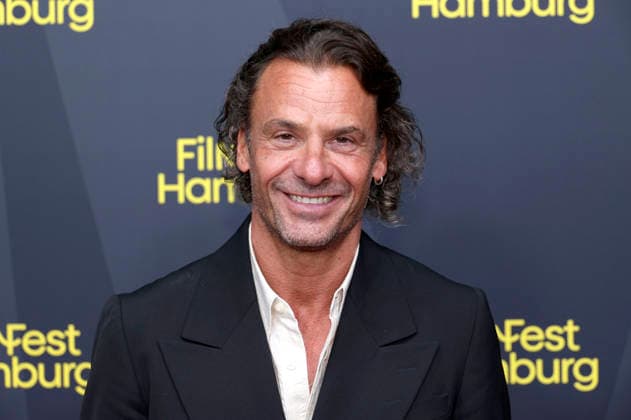 Stephan Luca at the premiere of the ARD series *Friesenjunkies* at the 34th Filmfest Hamburg 2026 at Cinemaxx Dammtor in Hamburg, September 25, 2026 Foto:xgbrcix xFuturexImagex friesenjunkies_6924