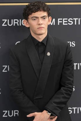 Joe Locke at the premiere of the film *Black Church Bay* at the 22nd Zurich Film Festival at Corso Zurich, September 25, 2026 Foto:xA.xRaemyx xFuturexImagex black_6904