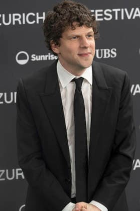 Jesse Eisenberg at the premiere of the film *The Debut* at the 22nd Zurich Film Festival at the Kongresshaus Zürich, September 25, 2026 Foto:xA.xRaemyx xFuturexImagex debut_6302
