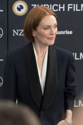 Julianne Moore at the premiere of the film *The Debut* at the 22nd Zurich Film Festival at the Kongresshaus in Zurich, September 25, 2026 Foto:xA.xRaemyx xFuturexImagex debut_6312