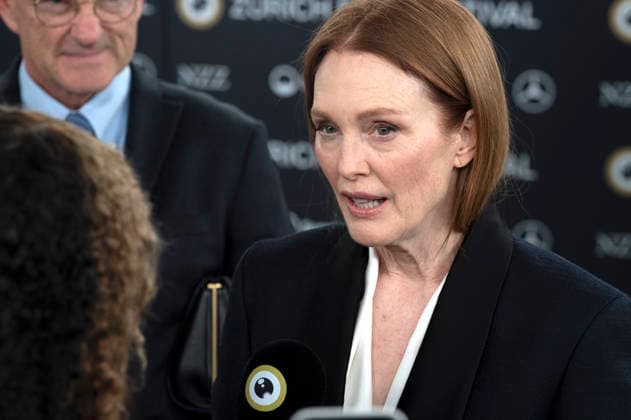 Julianne Moore at the premiere of the film *The Debut* at the 22nd Zurich Film Festival at the Kongresshaus in Zurich, September 25, 2026 Foto:xA.xRaemyx xFuturexImagex debut_6315