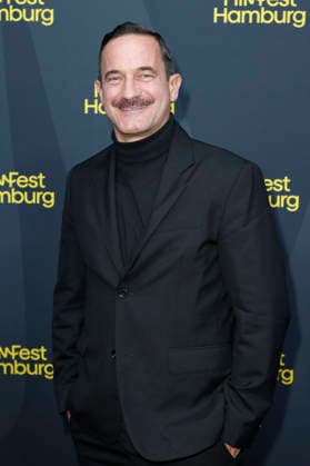 Sönke Möhring at the premiere of the ARD series *Friesenjunkies* at the 34th Hamburg Film Festival 2026 at Cinemaxx Dammtor in Hamburg, September 25, 2026 Foto:xC.xTamckex xFuturexImagex friesenjunkies_6971