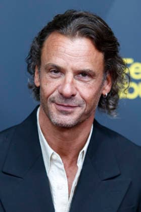 Stephan Luca at the premiere of the ARD series *Friesenjunkies* at the 34th Filmfest Hamburg 2026 at Cinemaxx Dammtor in Hamburg, September 25, 2026 Foto:xC.xTamckex xFuturexImagex friesenjunkies_6991