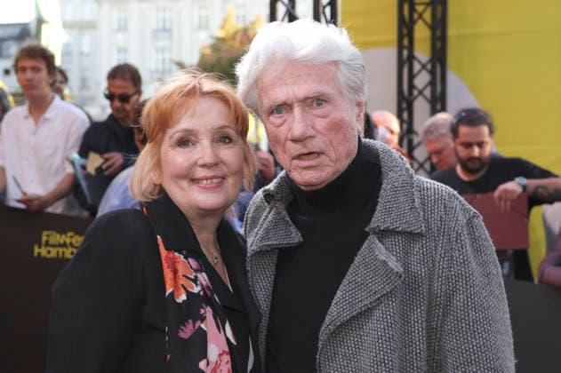 Verena Wengler with her husband Jürgen Prochnow at the premiere of the ZDF film *Nachtschicht: Sterben verboten* at the 34th Hamburg Film Festival 2026 at Cinemaxx Dammtor in Hamburg, September 25, 2026 Foto:xgbrcix xFuturexImagex nachtschicht_6903
