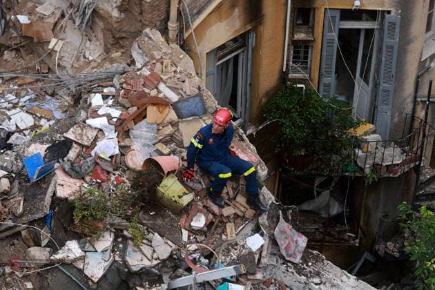 5 missing after explosion collapses building in historic heart of Athens ATHENS, GREECE - SEPTEMBER 26: Rescuers search for survivors after a blast in the Plaka district of Athens, Greece, on September 26, 2026. Costas Baltas Anadolu Athens Greece. Editorial use only. Please get in touch for any other usage.  Copyright: x2026xAnadoluxCostasxBaltasx