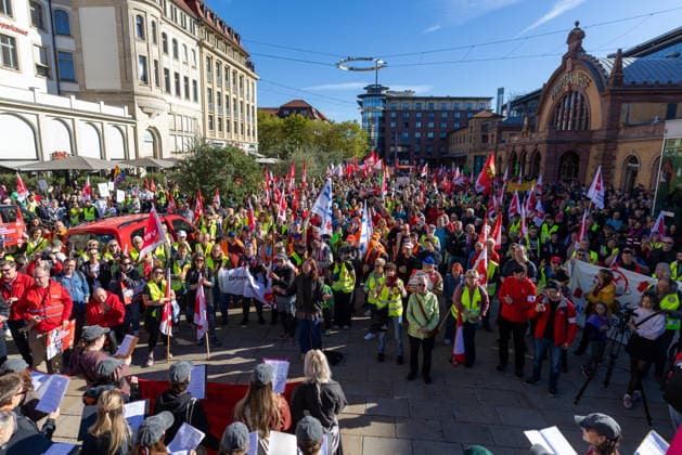 Protest Against Social Welfare Cuts in Erfurt, September 26, 2026. In Erfurt, Thuringia, several thousand people protested against the government’s plans to dismantle the welfare state. Among them were workers from the nursing, healthcare, and social services sectors. 26092026_ppb-8