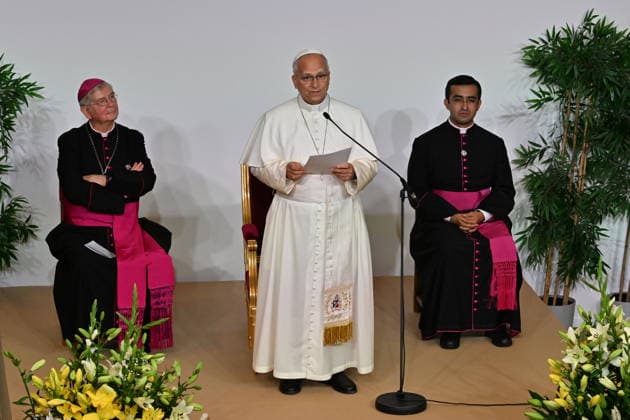 POPE LEO XIV MEETS SYNODAL ASSEMBLY, CATECHUMENS AND NEOPHYTES IN PARIS France, Paris, Vatican, 2026 9 26 Pope Leo XIV meets with members of the Provincial Synodal Assembly, Catechumens and Neophytes at the Catholic Institute of Paris during his apostolic journey to France. EDITORIAL USE ONLY - NO BOOKS Copyright: xALESSIAxGIULIANI xCatholicxPressxPhotox