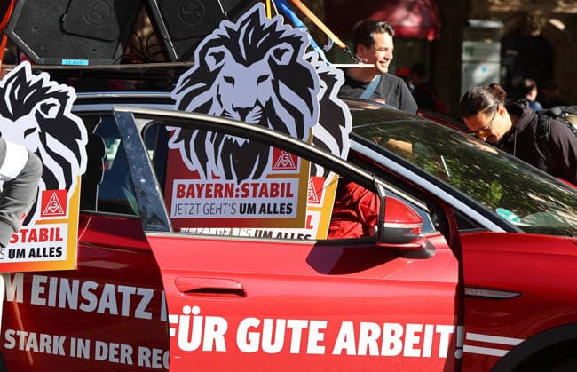 Politics, Demonstration against the labor reform in Germany Demonstration against the labor reform in Nuremberg , Bayern , Germany . September 26th, 2026 Photo by Davide Elias Copyright: xDavidexEliasx