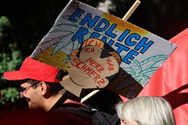 September 26, 2026, Nuremberg, Bayern, Germany: Demonstration against the labor reform in Nuremberg , Bayern , Germany . September 26th, 2026 Nuremberg Germany  - ZUMAe140 20260926_zip_e140_026 Copyright: xDavidexEliasx