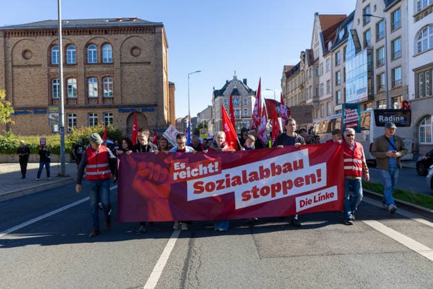 Protest Against Social Welfare Cuts in Erfurt, September 26, 2026. In Erfurt, Thuringia, several thousand people protested against the government’s plans to dismantle the welfare state. Among them were workers from the nursing, healthcare, and social services sectors. 26092026_ppb-21