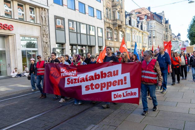 Protest Against Social Welfare Cuts in Erfurt, September 26, 2026. In Erfurt, Thuringia, several thousand people protested against the government’s plans to dismantle the welfare state. Among them were workers from the nursing, healthcare, and social services sectors. 26092026_ppb-28