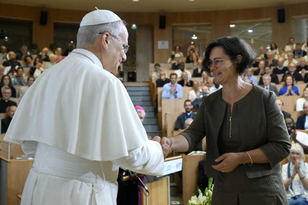 Pope Leo XIV Meets The Provincial Synodal Assembly in Paris Pope Leo XIV meets members of the Provincial Synodal Assembly, catechumens and newly baptized Christians at the Catholic University of Paris, France on September 26, 2026, on the second day of his four-day Apostolic Journey to France. Photo by (EV) Simone Risoluti Vatican Media ABACAPRESS.COM Paris France  Copyright: xABACAx