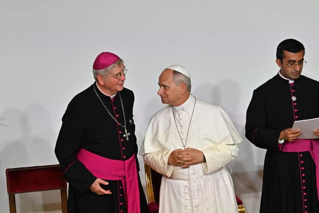 POPE LEO XIV MEETS SYNODAL ASSEMBLY, CATECHUMENS AND NEOPHYTES IN PARIS France, Paris, Vatican, 2026 9 26 Pope Leo XIV meets with members of the Provincial Synodal Assembly, Catechumens and Neophytes at the Catholic Institute of Paris during his apostolic journey to France. EDITORIAL USE ONLY - NO BOOKS Copyright: xALESSIAxGIULIANI xCatholicxPressxPhotox