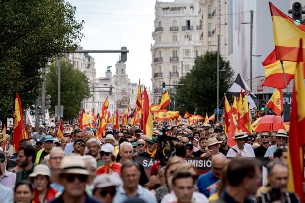 Protest in central Madrid against Prime Minister Pedro Sanchez MADRID, SPAIN - SEPTEMBER 26: Thousands of people march through central Madrid calling for the resignation of Spanish Prime Minister Pedro Sanchez and demanding an early general election, while protesting the government’s handling of the ongoing migration crisis in Ceuta, Spain, on September 26, 2026. Diego Radames Anadolu Madrid Spain. Editorial use only. Please get in touch for any other usage.  Copyright: x2026xAnadoluxDiegoxRadamesx