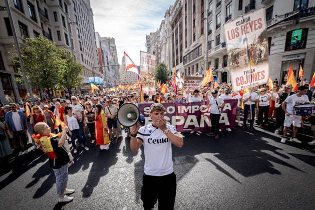 Protest in central Madrid against Prime Minister Pedro Sanchez MADRID, SPAIN - SEPTEMBER 26: Thousands of people march through central Madrid calling for the resignation of Spanish Prime Minister Pedro Sanchez and demanding an early general election, while protesting the government’s handling of the ongoing migration crisis in Ceuta, Spain, on September 26, 2026. Diego Radames Anadolu Madrid Spain. Editorial use only. Please get in touch for any other usage.  Copyright: x2026xAnadoluxDiegoxRadamesx