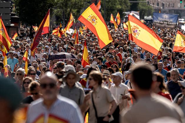 Protest in central Madrid against Prime Minister Pedro Sanchez MADRID, SPAIN - SEPTEMBER 26: Thousands of people march through central Madrid calling for the resignation of Spanish Prime Minister Pedro Sanchez and demanding an early general election, while protesting the government’s handling of the ongoing migration crisis in Ceuta, Spain, on September 26, 2026. Diego Radames Anadolu Madrid Spain. Editorial use only. Please get in touch for any other usage.  Copyright: x2026xAnadoluxDiegoxRadamesx