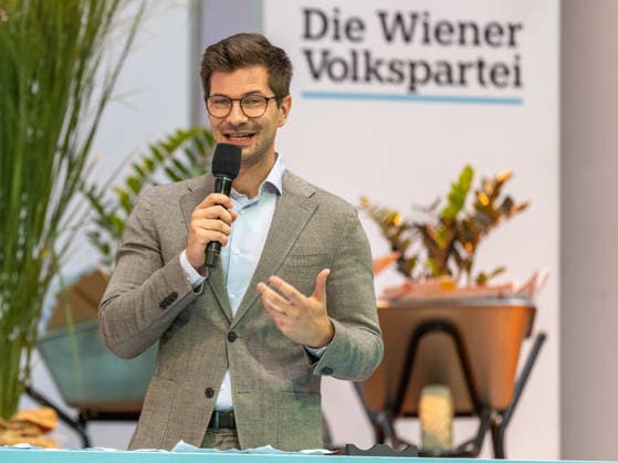 September 26, 2026 ÖVP Future Congress 007 Lorenz Mayer, ÖVP Member of the Vienna State Parliament and City Council, on September 26, 2026, at the Vienna People s Party s Future Congress at the Platinum in the UNIQA Tower in Vienna, Vienna, Austria
