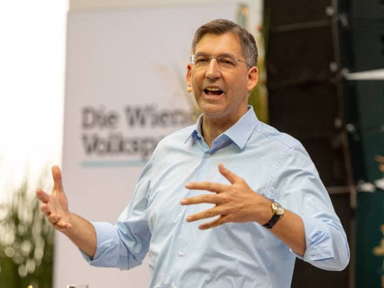 September 26, 2026 ÖVP Future Congress 019 Markus Figl, Vienna State Party Chairman and Innere Stadt District Chair of the ÖVP, on September 26, 2026, at the Vienna People s Party s Future Congress at the Platinum in the UNIQA Tower in Vienna, Vienna, Austria