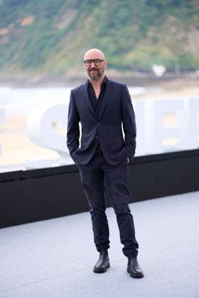 San Sebastian - Le Faux Soir Photocal Michaël R. Roskam attended Le Faux Soir Photocall during 74th San Sebastian International Film Festival at Kursaal Palace on September 26, 2026 in Donostia San Sebastian, Spain Photo by ABACAPRESS.COM San Sebastian Euskadi Spain  Copyright: xABACAx