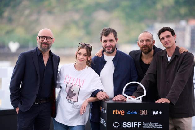 September 26, 2026, Donostia San Sebastian, Euskadi, Spain: Arieh Worthalter, Mara Taquin, MichaoÂ«l R. Roskam, Karim Leklou, Julien Frison attended Le Faux Soir Photocall during 74th San Sebastian International Film Festival at Kursaal Palace on September 26, 2026 in Donostia San Sebastian, Spain Donostia San Sebastian Spain - ZUMAg15_ 20260926_zaf_g15_038 Copyright: xJackxAbuinx