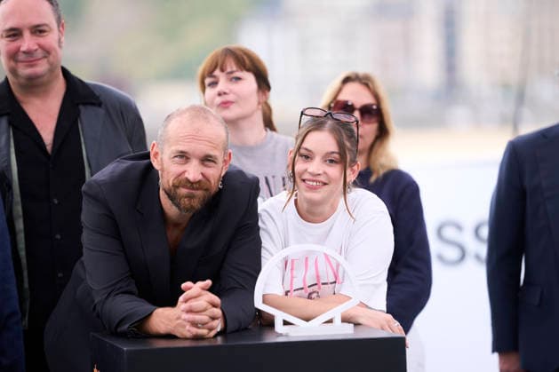 September 26, 2026, Donostia San Sebastian, Euskadi, Spain: Arieh Worthalter, Mara Taquin attended Le Faux Soir Photocall during 74th San Sebastian International Film Festival at Kursaal Palace on September 26, 2026 in Donostia San Sebastian, Spain Donostia San Sebastian Spain - ZUMAg15_ 20260926_zaf_g15_039 Copyright: xJackxAbuinx