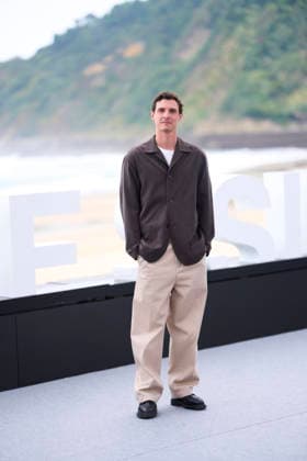September 26, 2026, Donostia San Sebastian, Euskadi, Spain: Julien Frison attended Le Faux Soir Photocall during 74th San Sebastian International Film Festival at Kursaal Palace on September 26, 2026 in Donostia San Sebastian, Spain Donostia San Sebastian Spain - ZUMAg15_ 20260926_zaf_g15_065 Copyright: xJackxAbuinx
