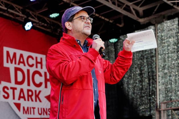 Thorben Albrecht, Chair of the DGB NRW, on stag Copyright: epd-bild FriedrichxStark _FSB3055