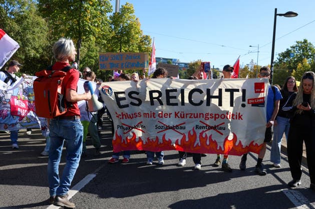 September 26, 2026, Leipzig, Saxony, Germany: Demonstrators participate in an UnkoÂ¼rzbar rally in Leipzig, Germany, on September 26, 2026, protesting cuts to social services and calling for the protection of social welfare and public services. The demonstration brought together protesters carrying banners, placards and flags as they marched through the city. Speakers and participants addressed issues including social welfare, public spending, employment, pensions, healthcare and the future of public services. The rally was part of the UnkoÂ¼rzbar campaign, which mobilizes against cuts to social services and public-sector provision in Germany. Leipzig Germany  - ZUMAc291 20260926_zip_c291_002 Copyright: xMariaxCastrox