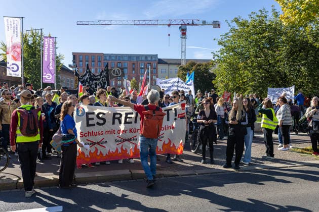 September 26, 2026, Leipzig, Saxony, Germany: Demonstrators participate in an UnkoÂ¼rzbar rally in Leipzig, Germany, on September 26, 2026, protesting cuts to social services and calling for the protection of social welfare and public services. The demonstration brought together protesters carrying banners, placards and flags as they marched through the city. Speakers and participants addressed issues including social welfare, public spending, employment, pensions, healthcare and the future of public services. The rally was part of the UnkoÂ¼rzbar campaign, which mobilizes against cuts to social services and public-sector provision in Germany. Leipzig Germany - ZUMAc291 20260926_zip_c291_001 Copyright: xMariaxCastrox